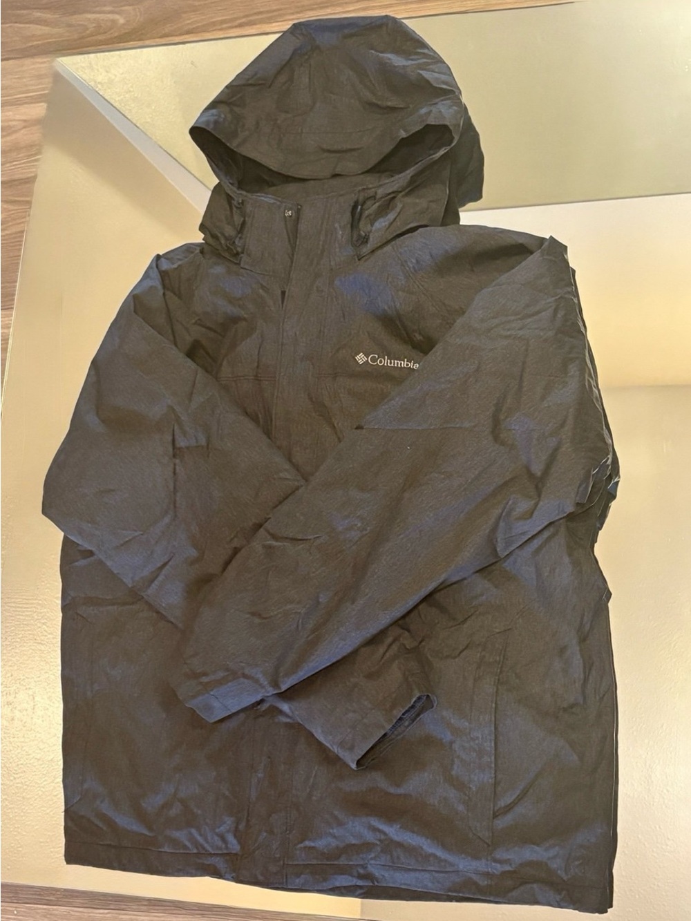 XL Columbia Men's Charcoal Waterproof Hooded Jacket
